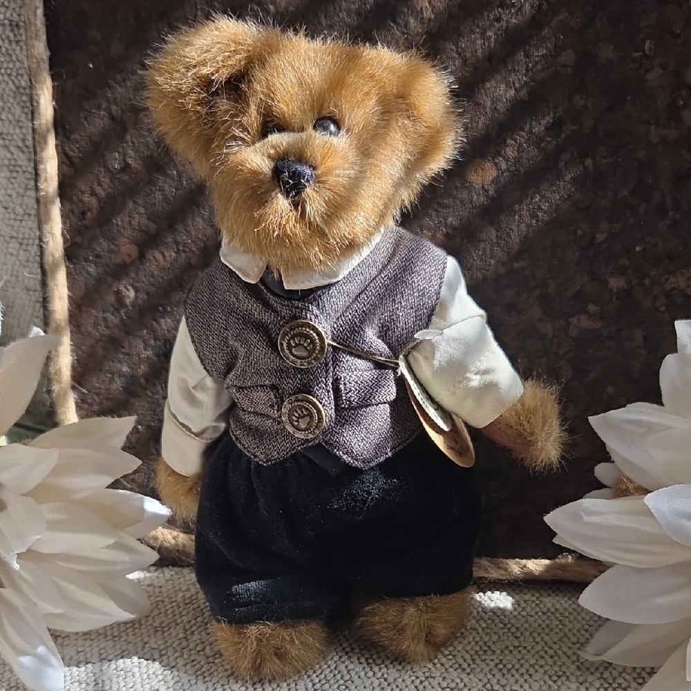 Boyds Bears Brown and Black Plush Bear